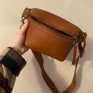 Universal Thread Belt Bag / Fanny Pack